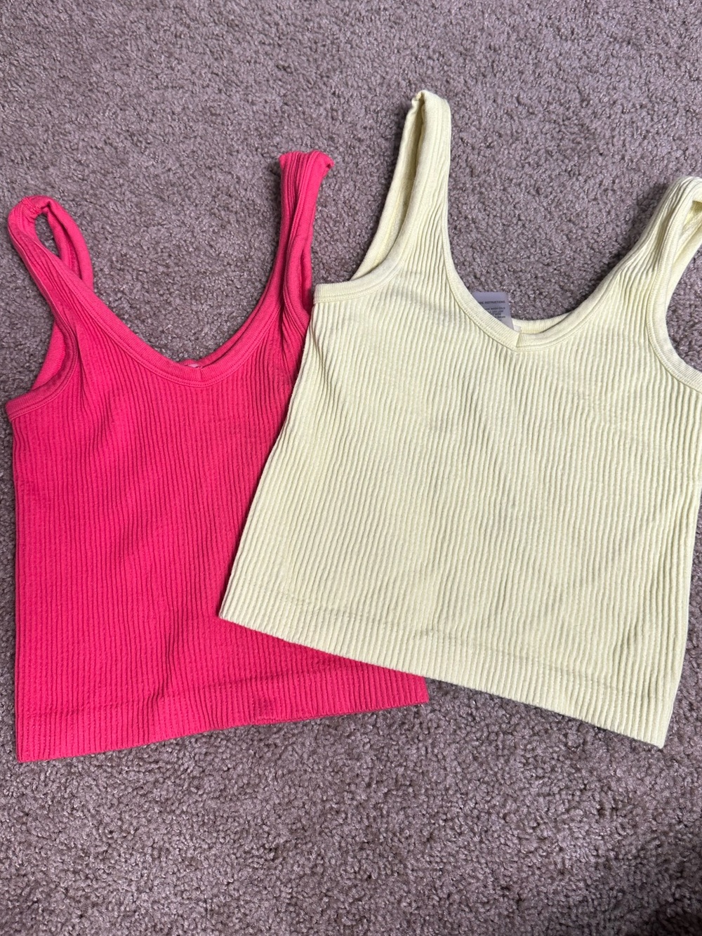 2 Ribbed Tank Tops - Bright Pink+Yellow